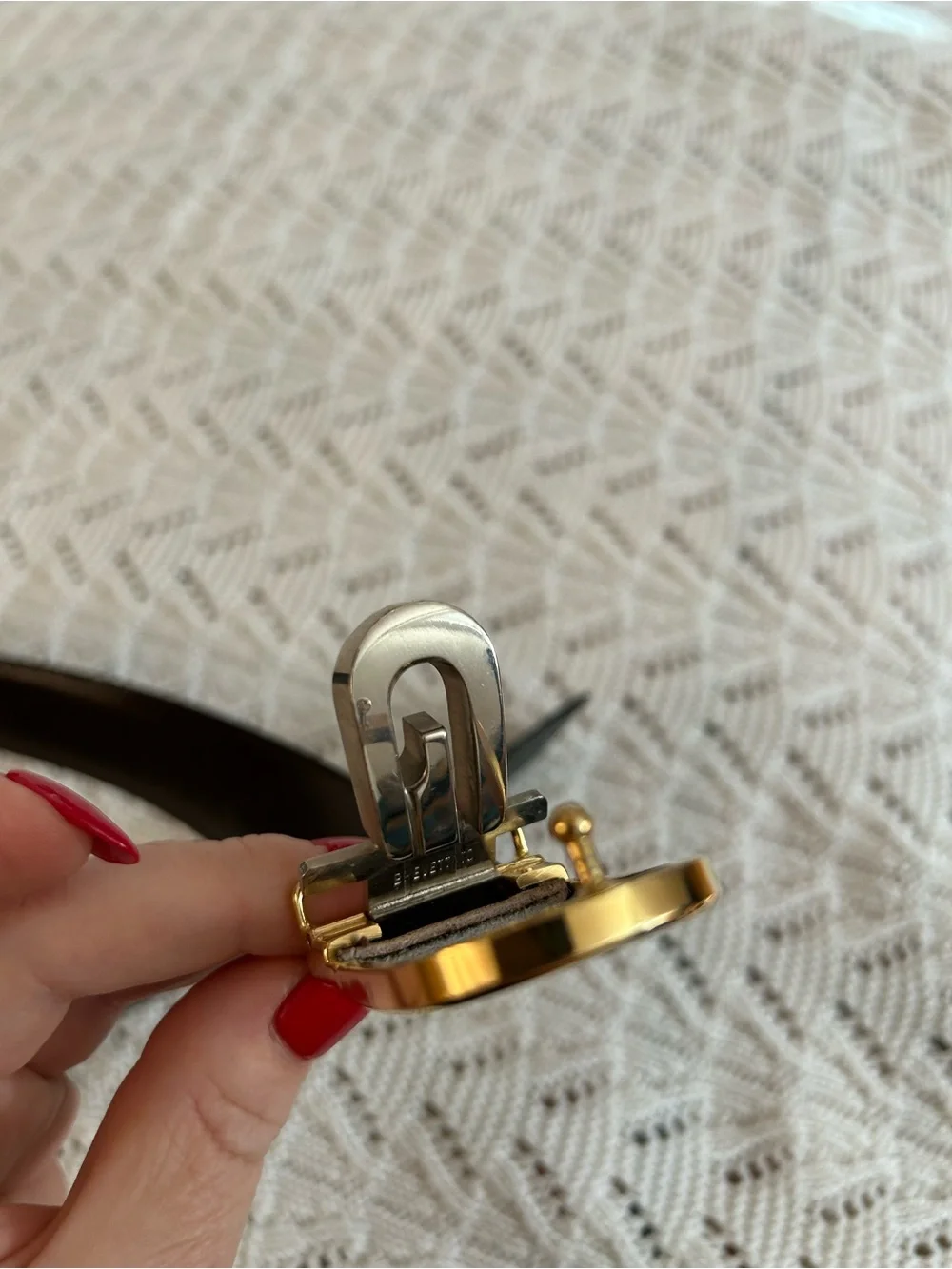 Vintage Gucci Black Leather Belt Two-Tone Gold Silver G Buckle Good Condition